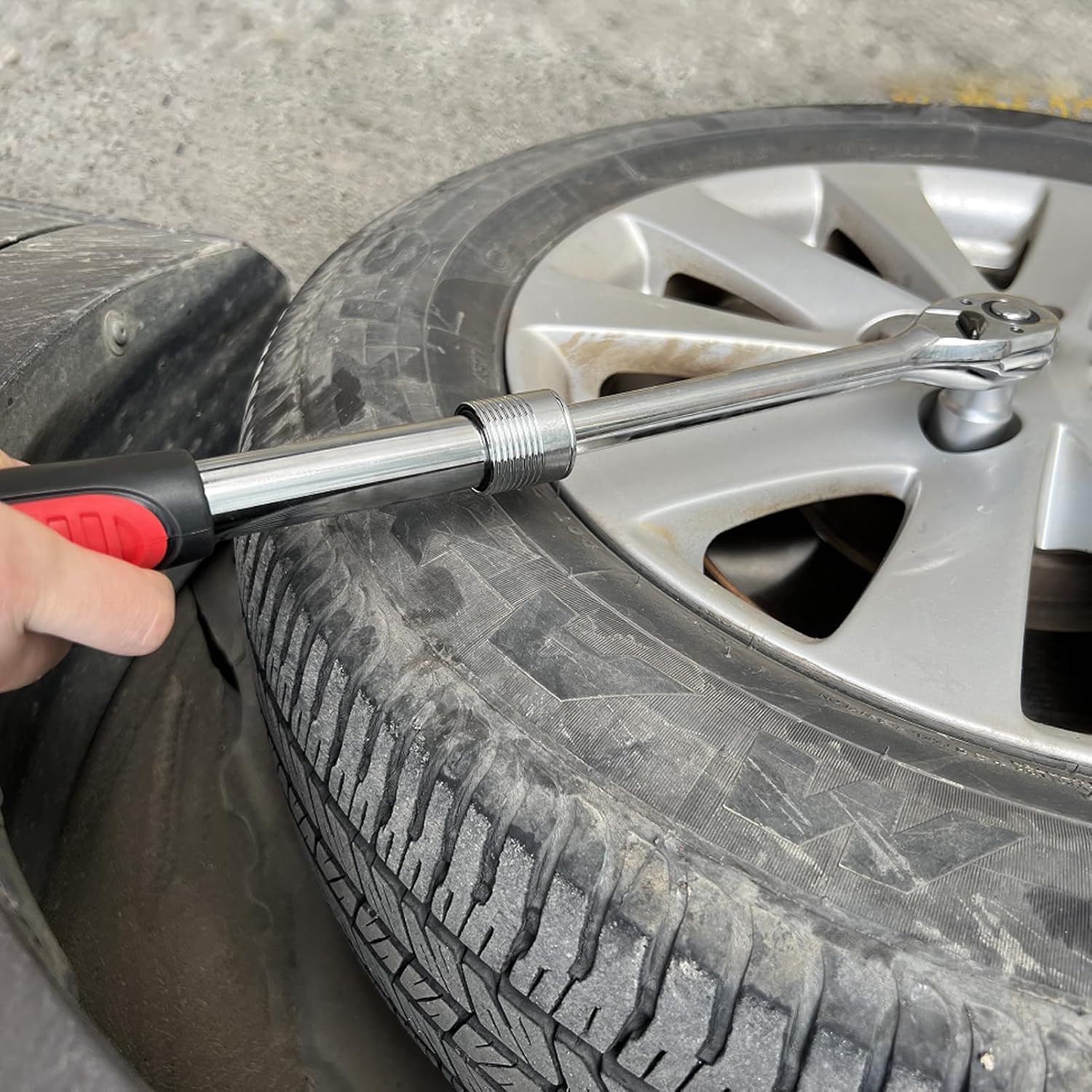 Extensionable Flexible Ratchet Handle.